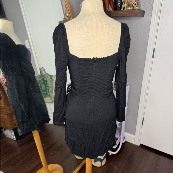 Reformation Elegant Black Long Sleeve Dress - Picture 3 of 5